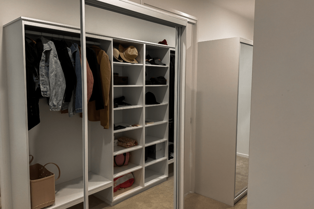 Wardrobe builder 1